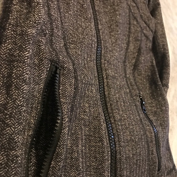 Lululemon zip up - Picture 4 of 5